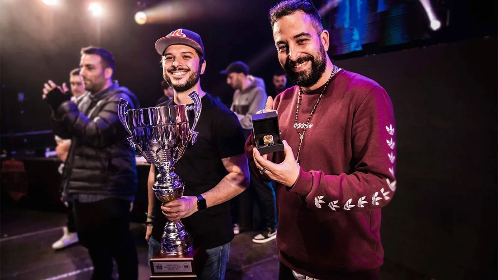 El gigante de la cultura urbana, Urban Roosters, conecta con 34 millones de fans a través de FMS y acelera su expansión